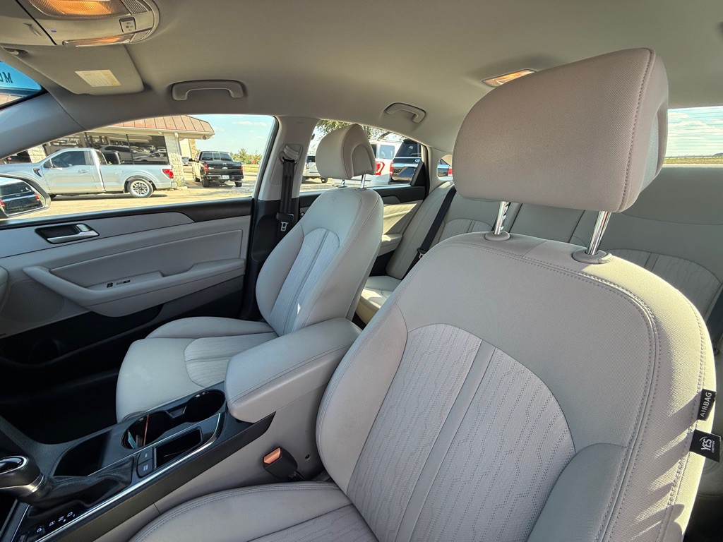 2017 Hyundai Sonata Image 17