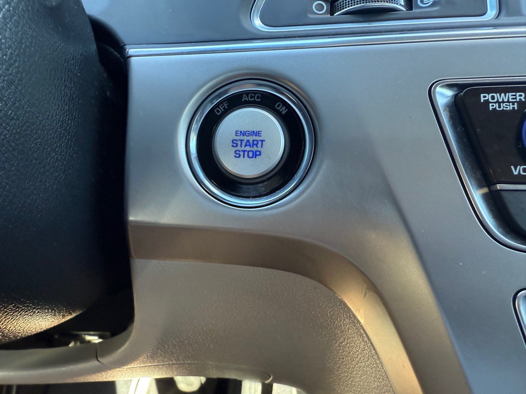 2017 Hyundai Sonata Image 29