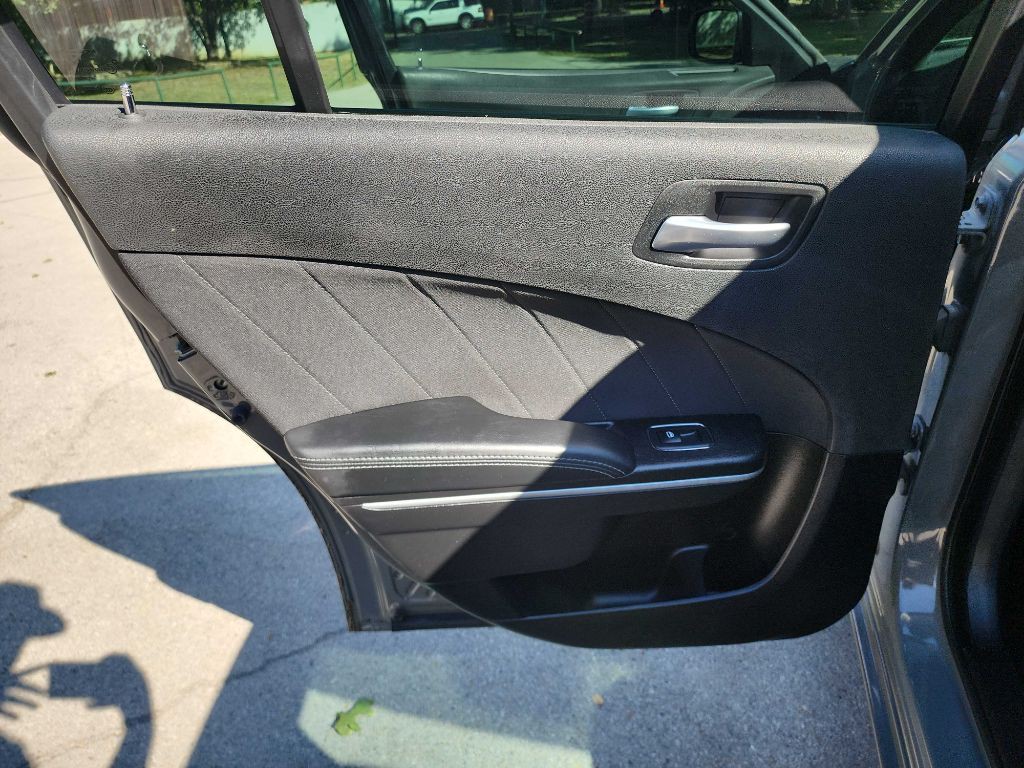 2019 Dodge Charger Image 25