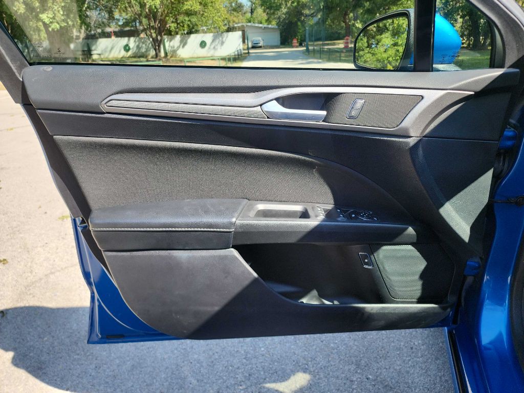 2019 Ford Fusion Image 14