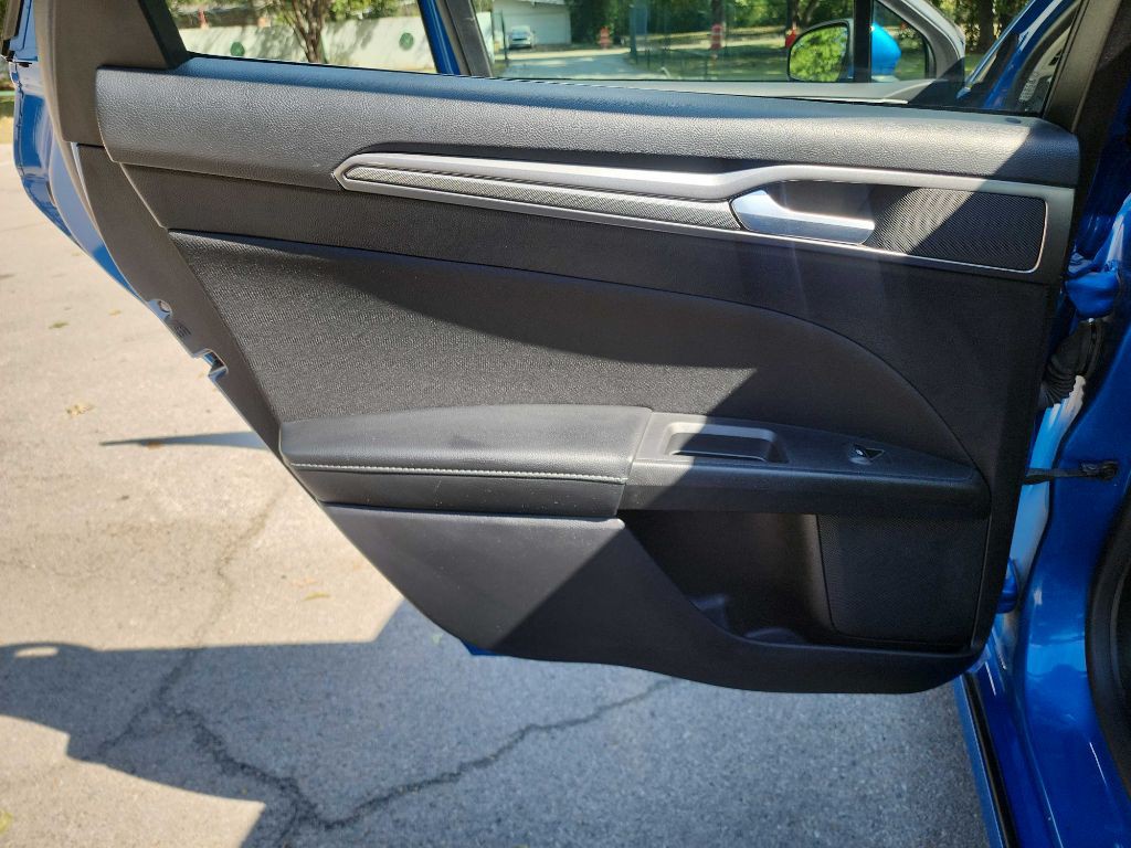 2019 Ford Fusion Image 28