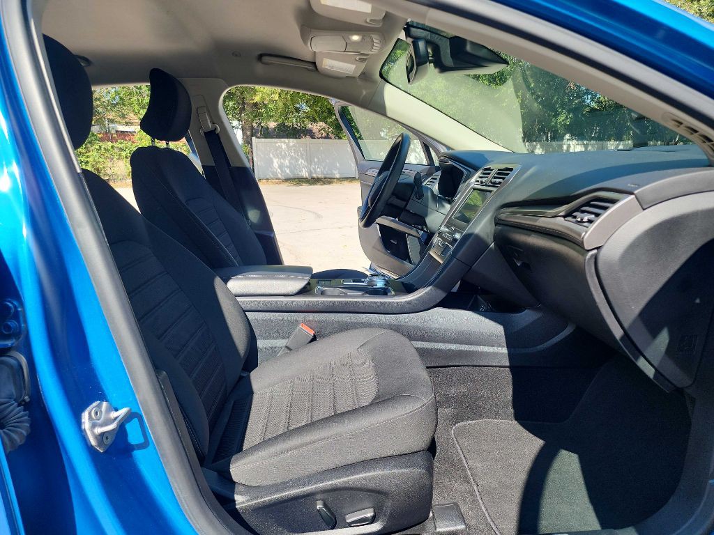 2019 Ford Fusion Image 37