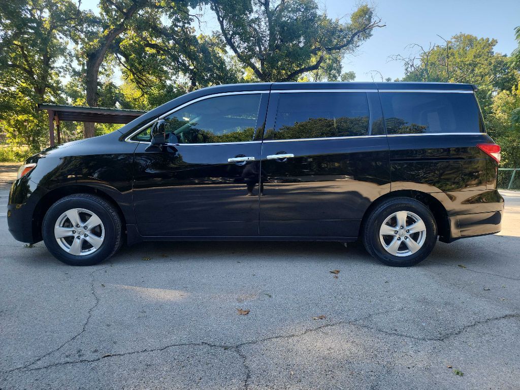 2014 Nissan Quest Image 4