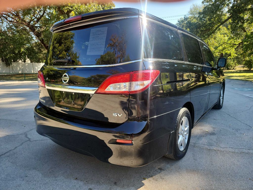 2014 Nissan Quest Image 10