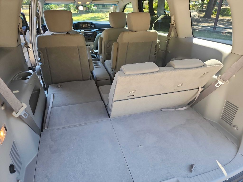 2014 Nissan Quest Image 29
