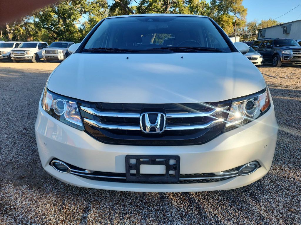 2015 Honda Odyssey Image 2