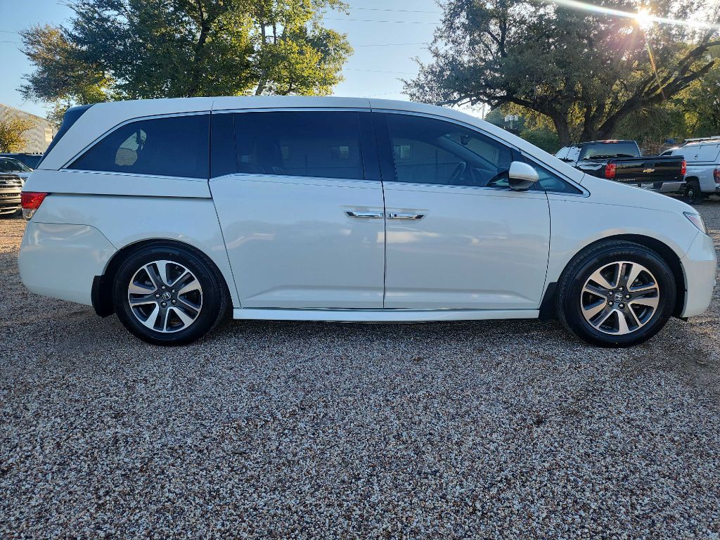 2015 Honda Odyssey Image 11