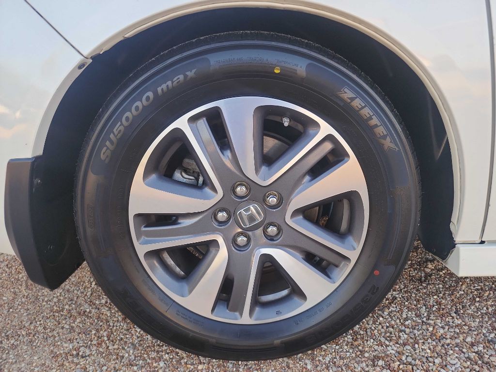 2015 Honda Odyssey Image 12
