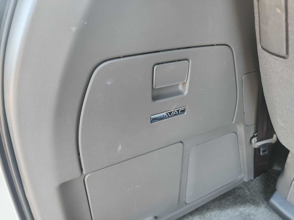 2015 Honda Odyssey Image 37