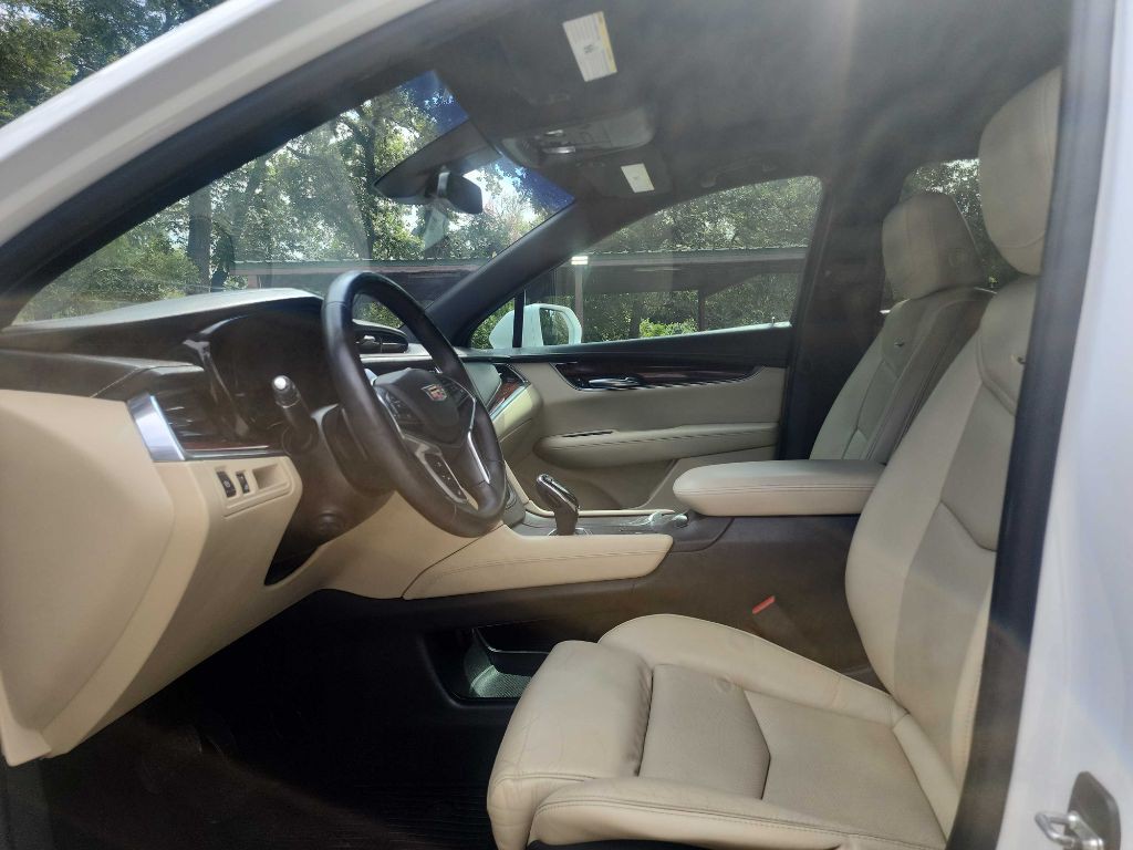 2017 Cadillac XT5 Image 18