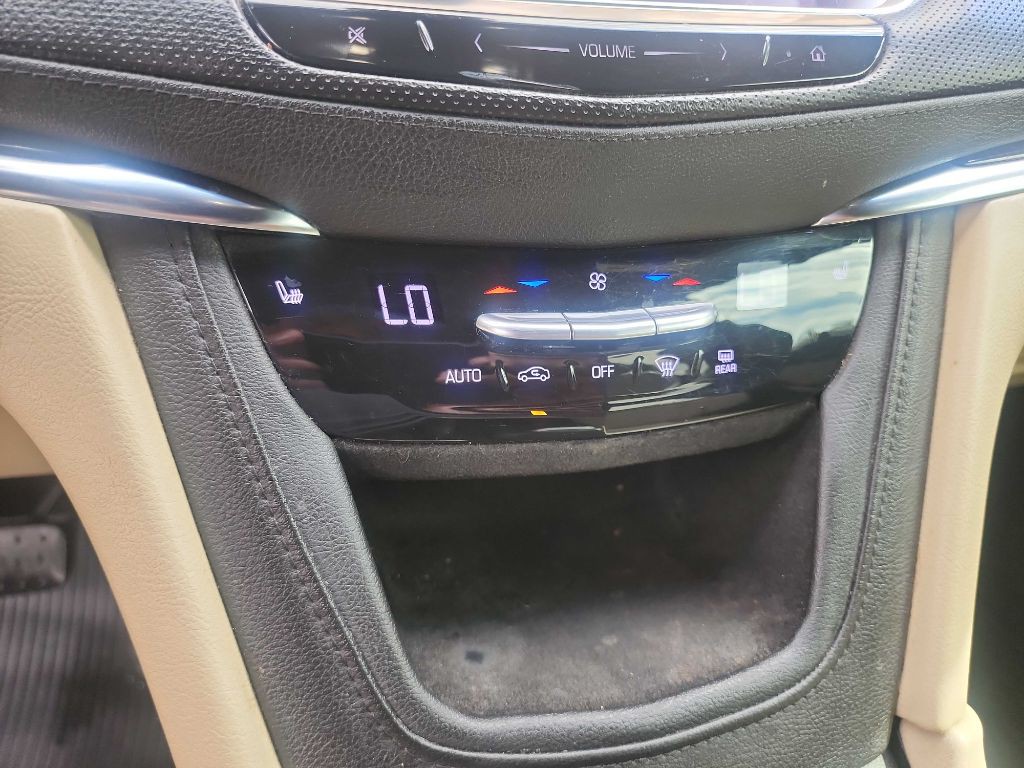 2017 Cadillac XT5 Image 27