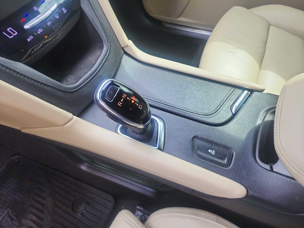 2017 Cadillac XT5 Image 28
