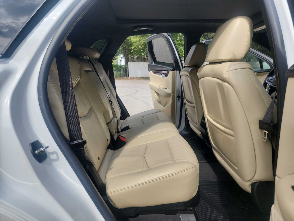 2017 Cadillac XT5 Image 34