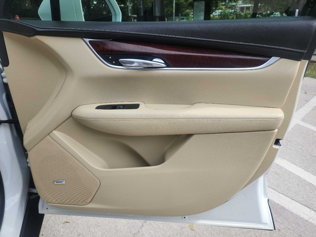 2017 Cadillac XT5 Image 35