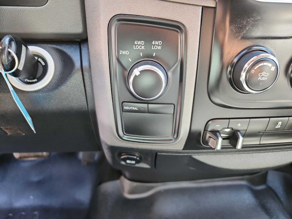 2016 RAM 2500 Image 26