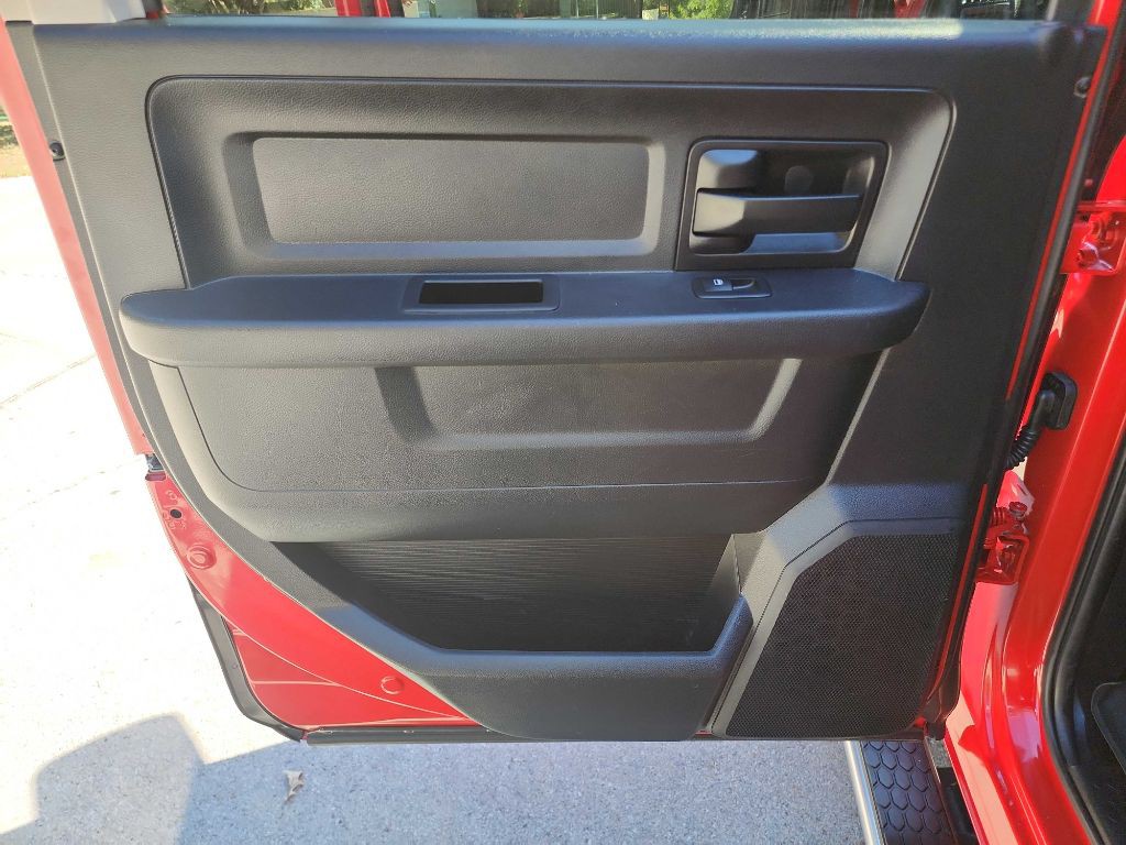 2016 RAM 2500 Image 29