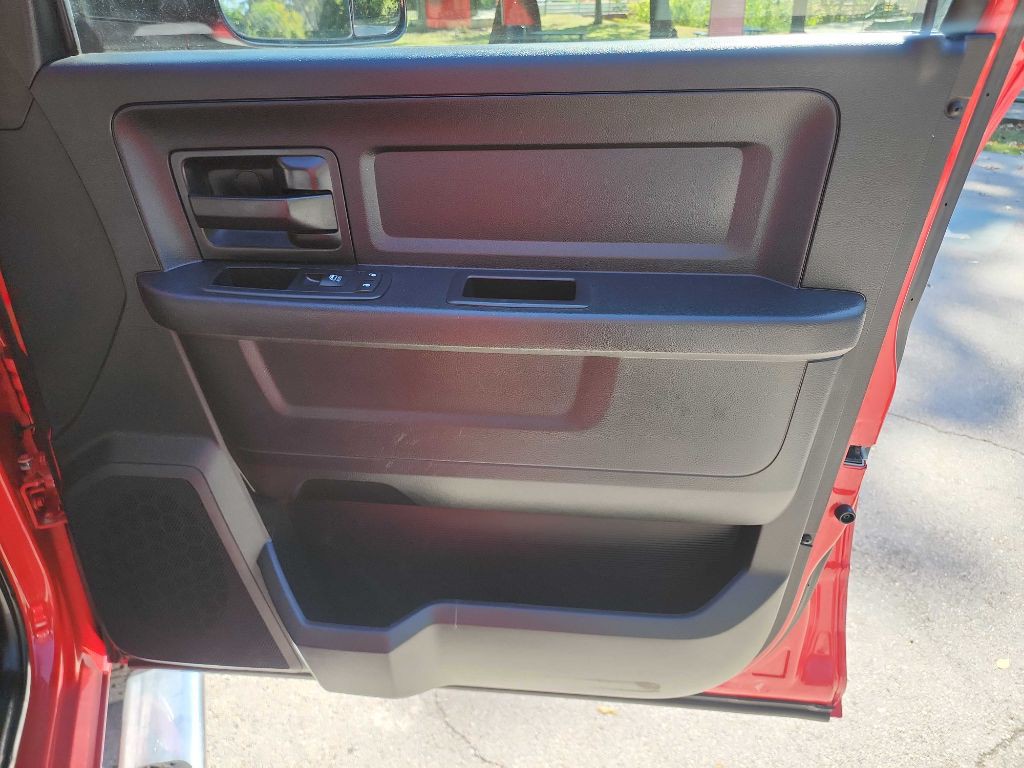 2016 RAM 2500 Image 34