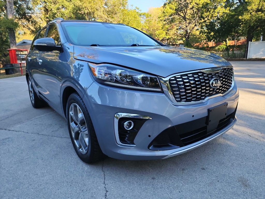 2020 Kia Sorento Image 1