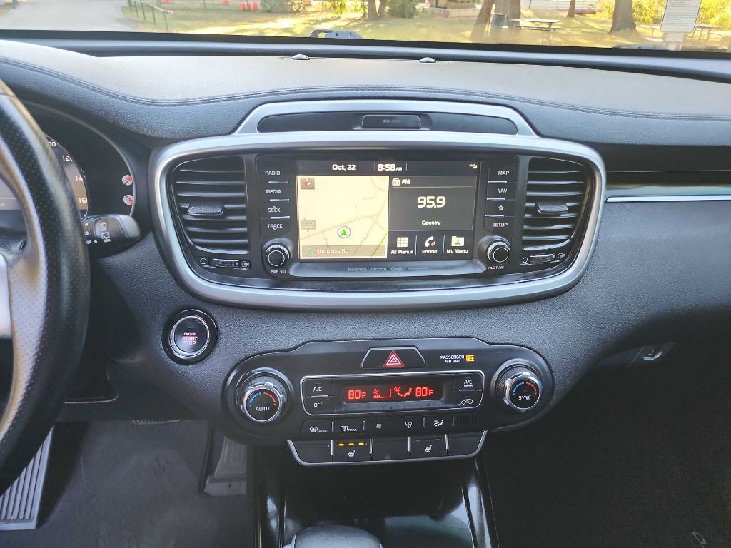 2020 Kia Sorento Image 28