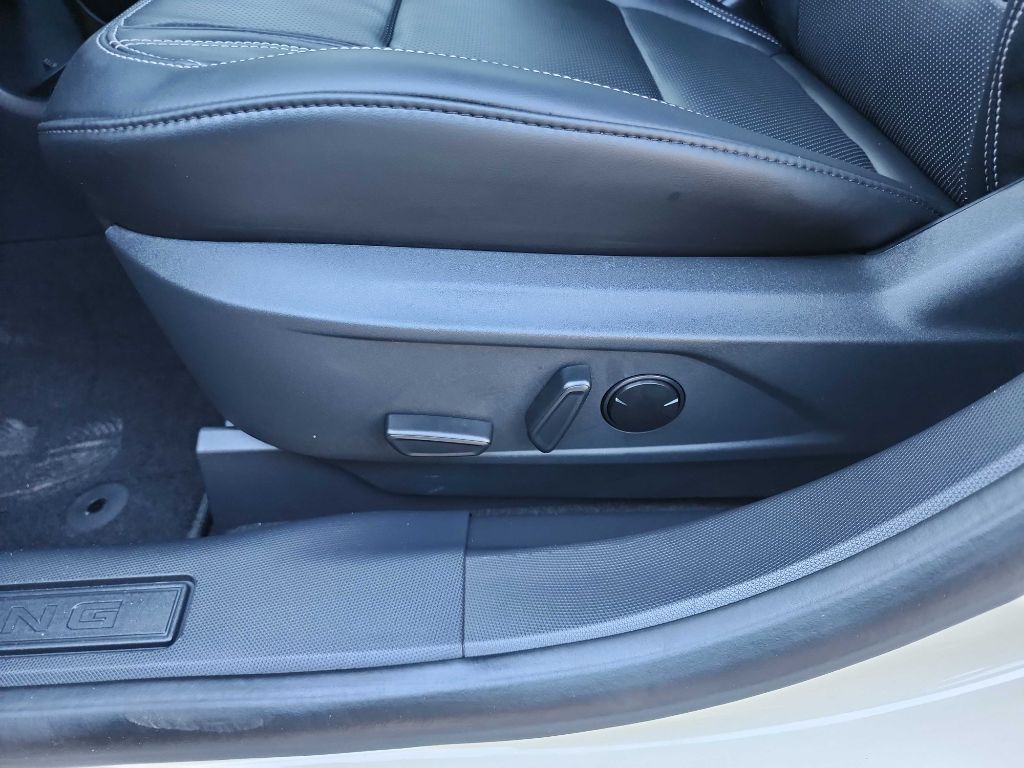 2025 Ford Mustang Image 18