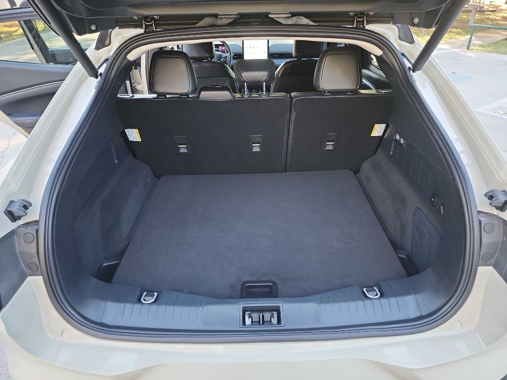 2025 Ford Mustang Image 36