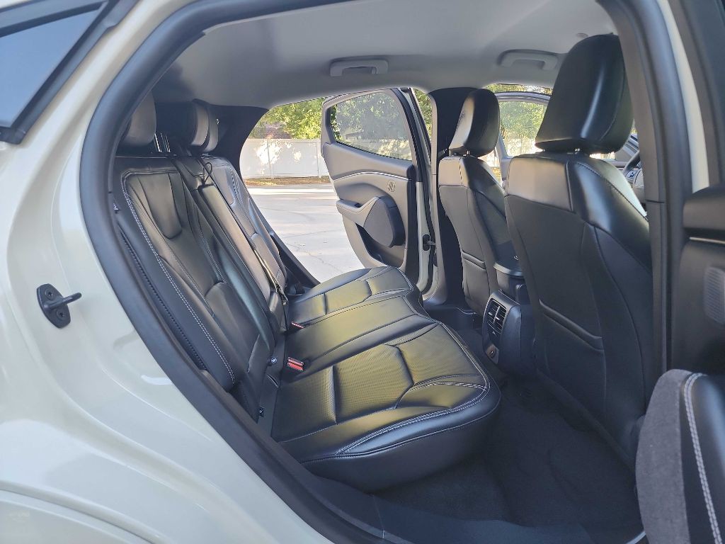 2025 Ford Mustang Image 41