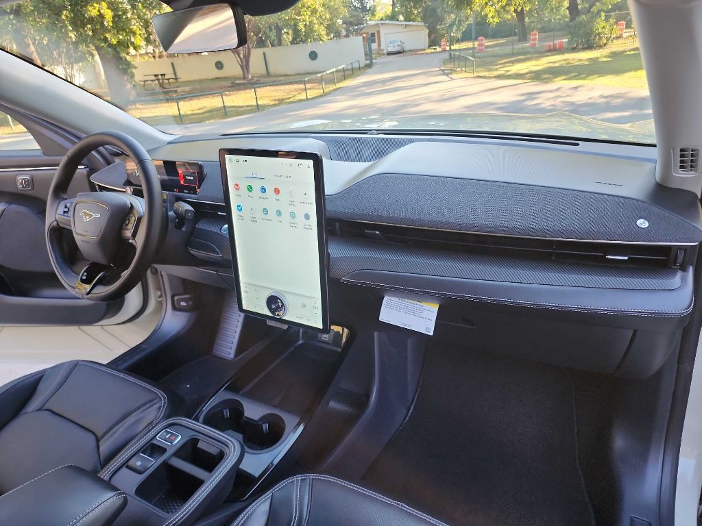 2025 Ford Mustang Image 46