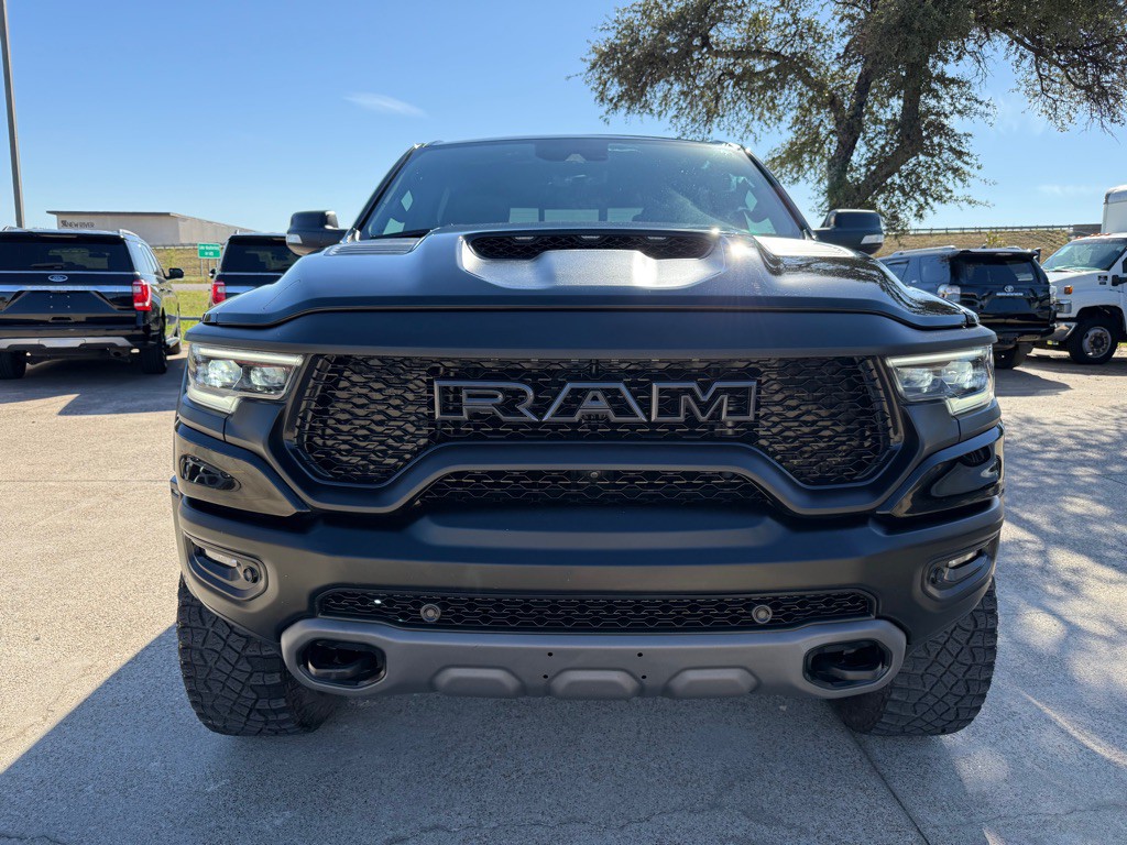 2022 RAM 1500 Image 2