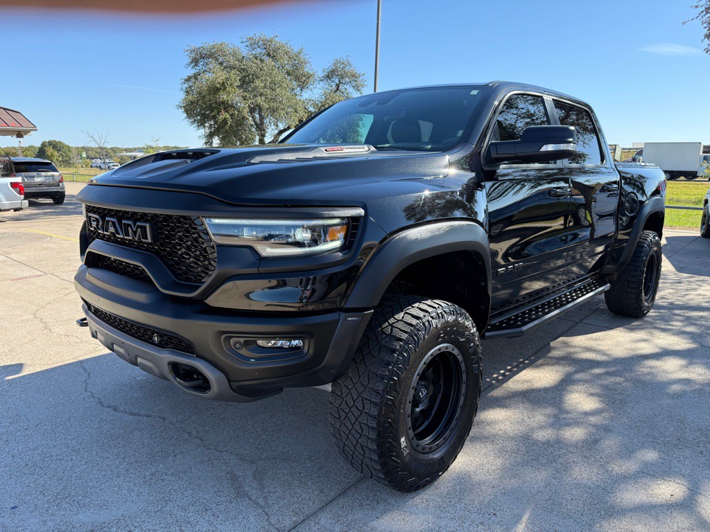 2022 RAM 1500 Image 3