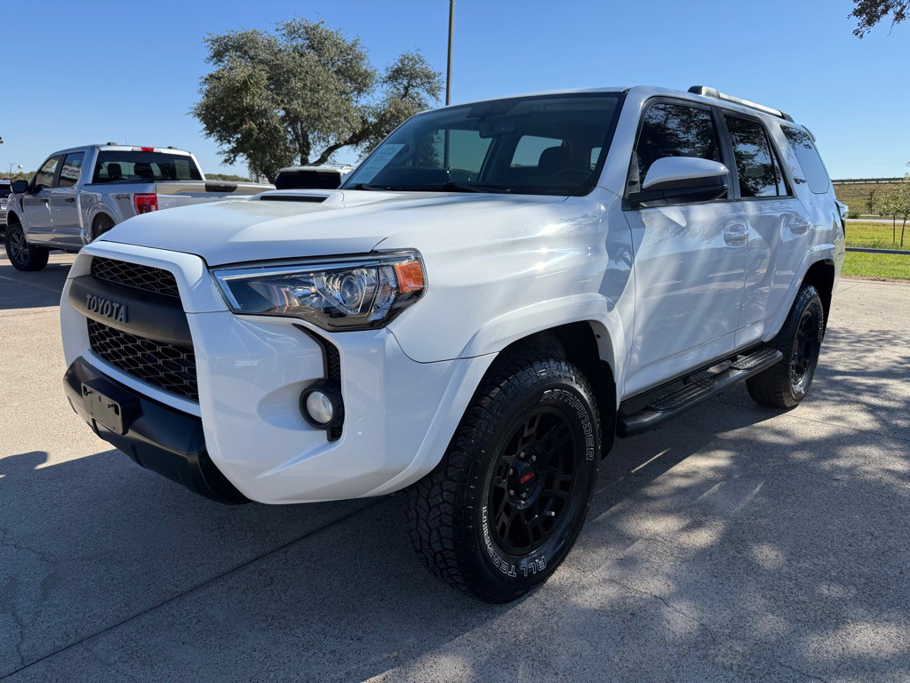 2016 Toyota 4Runner Image 3