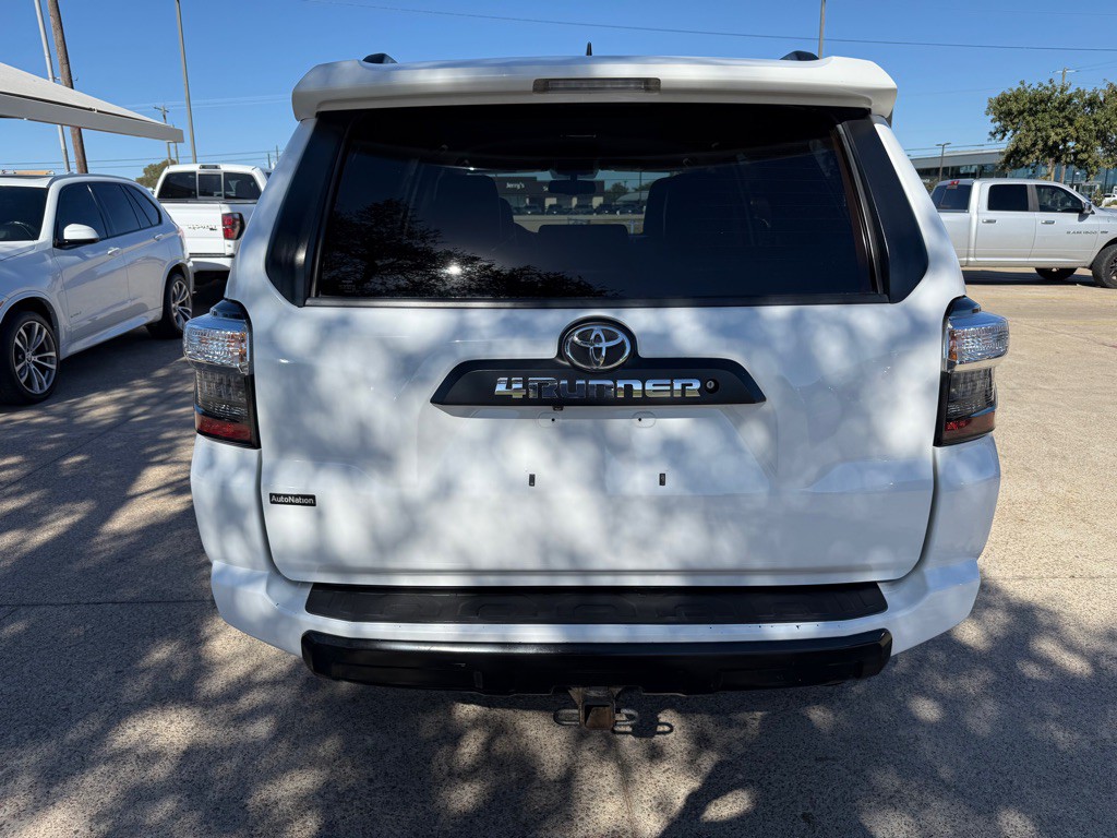 2016 Toyota 4Runner Image 6