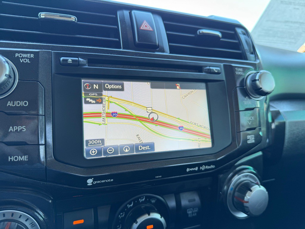 2016 Toyota 4Runner Image 30