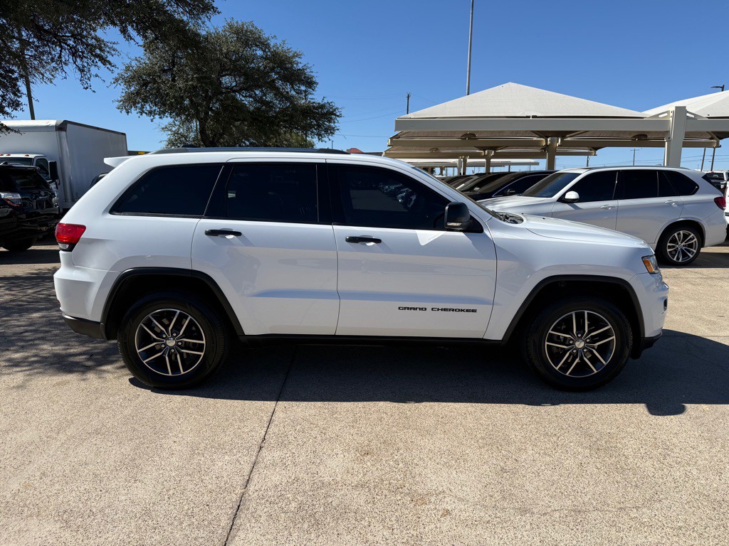 2018 Jeep Grand Cherokee Image 8
