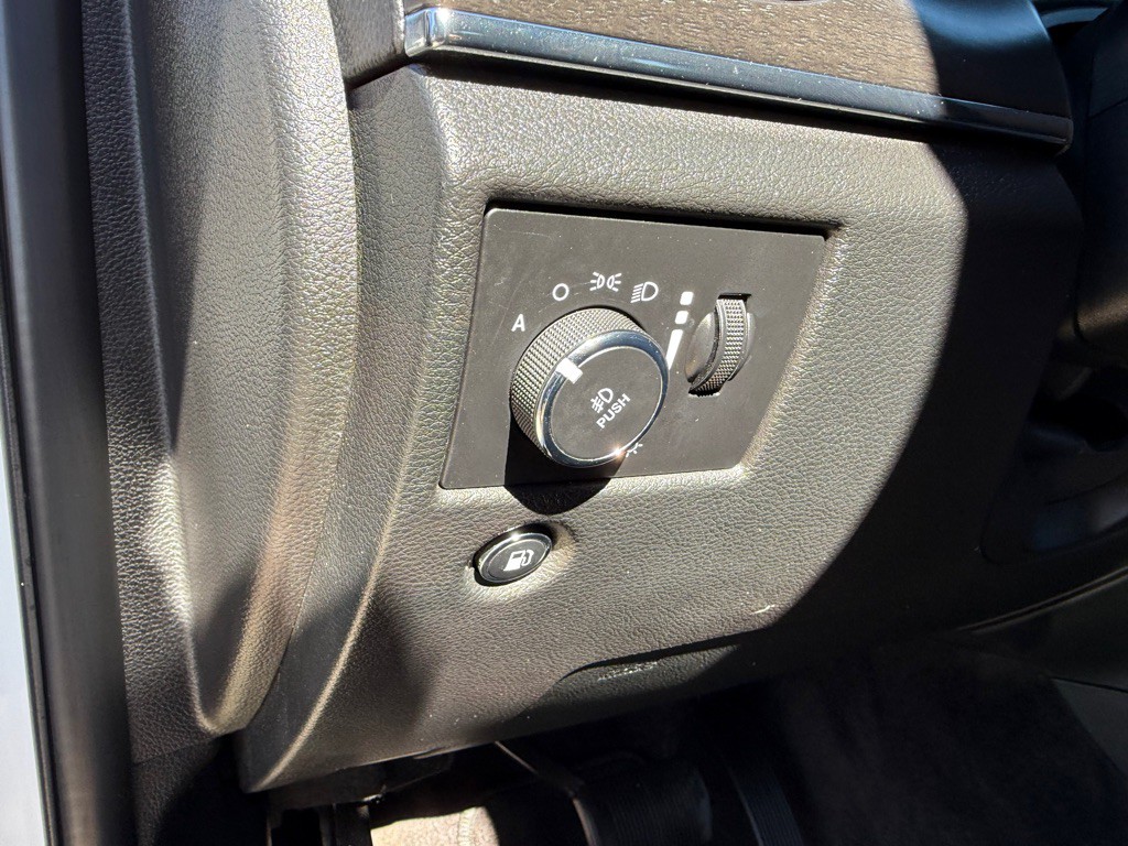 2018 Jeep Grand Cherokee Image 17