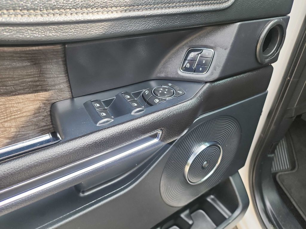 2018 Ford Expedition Image 16