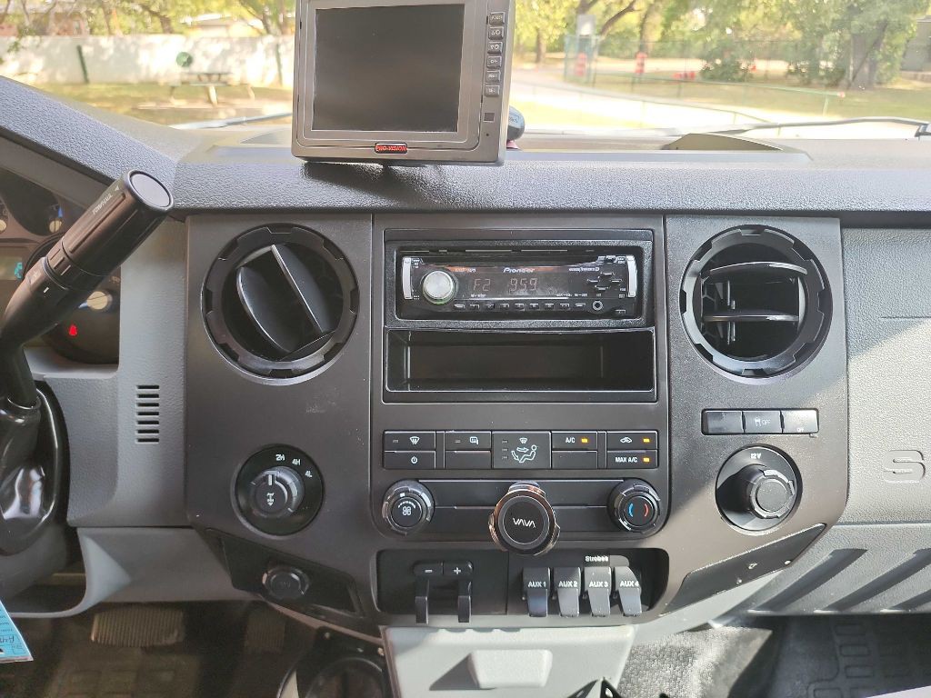 2015 Ford F-250 Image 24