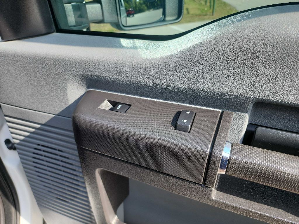 2015 Ford F-250 Image 35