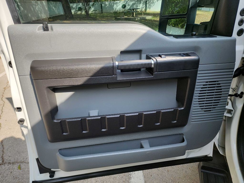 2015 Ford F-250 Image 17