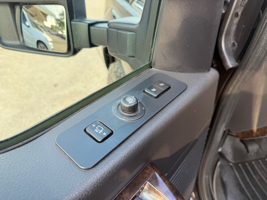 2013 Ford F-250 Image 25