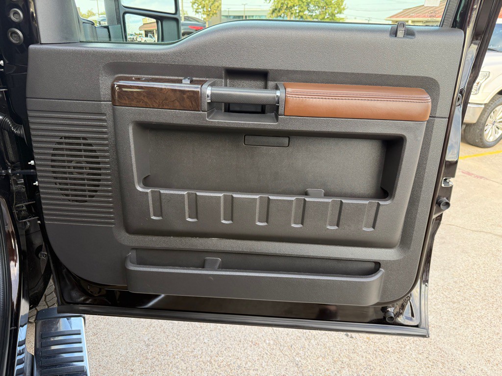 2013 Ford F-250 Image 30