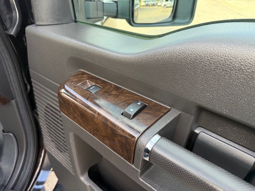 2013 Ford F-250 Image 31