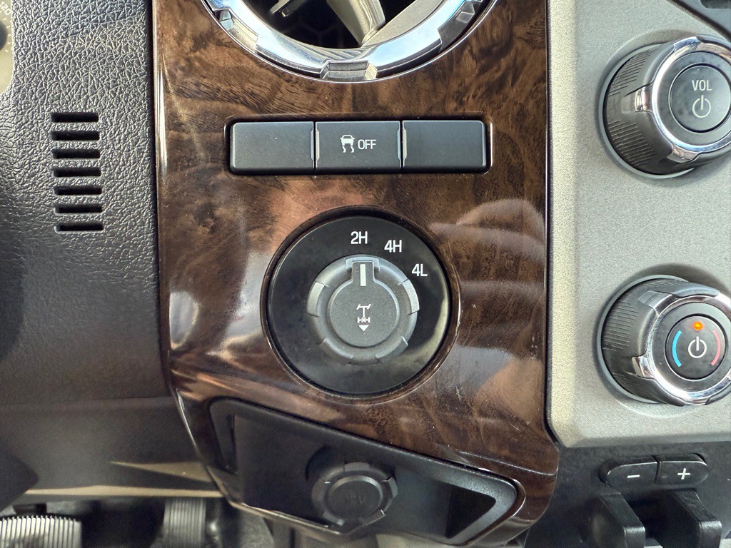 2013 Ford F-250 Image 35