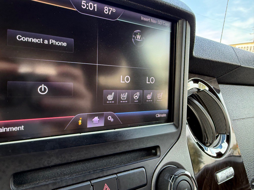 2013 Ford F-250 Image 37