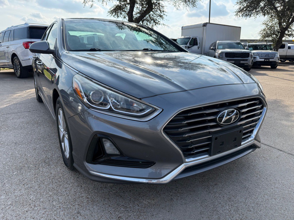 2018 Hyundai Sonata Image 1
