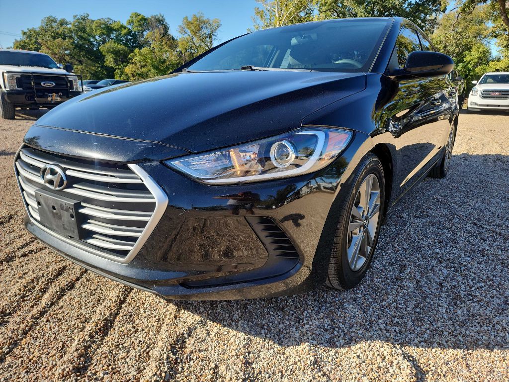 2018 Hyundai Elantra Image 3