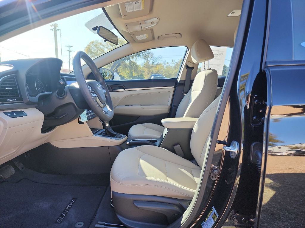2018 Hyundai Elantra Image 14