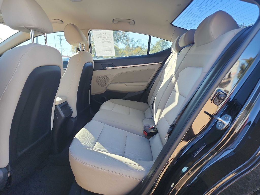 2018 Hyundai Elantra Image 26
