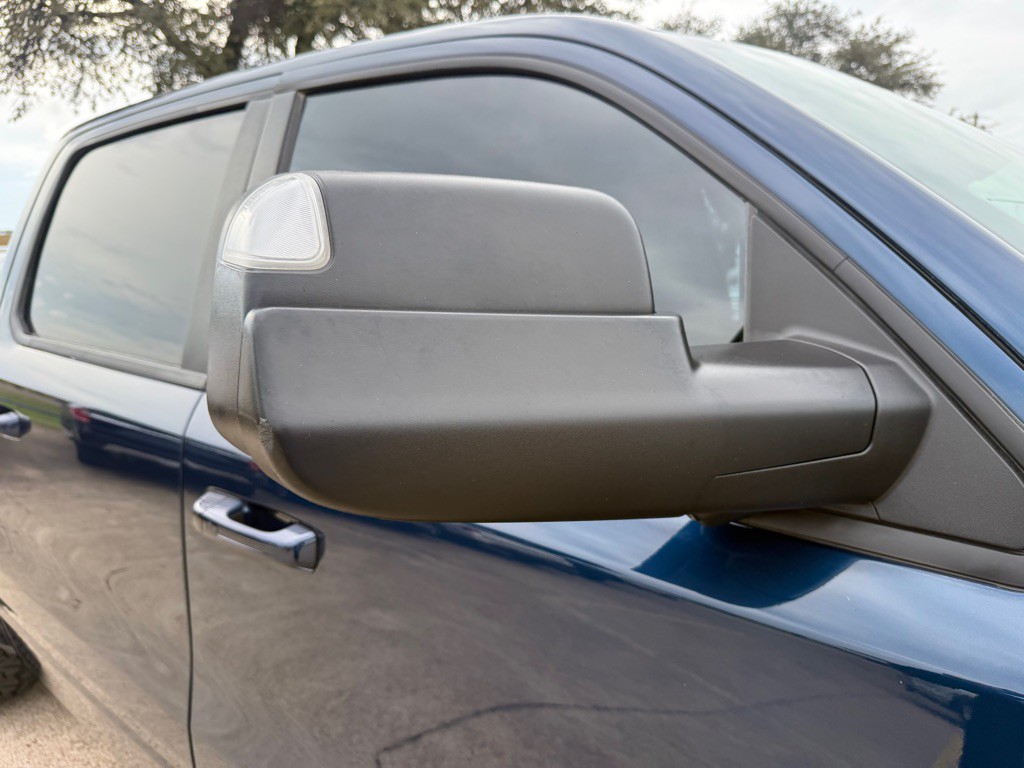 2021 RAM 1500 Image 9