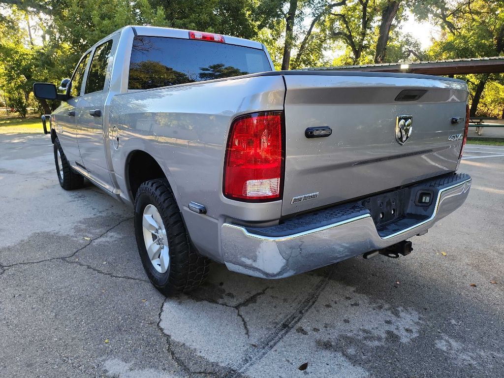 2021 RAM 1500 Image 3