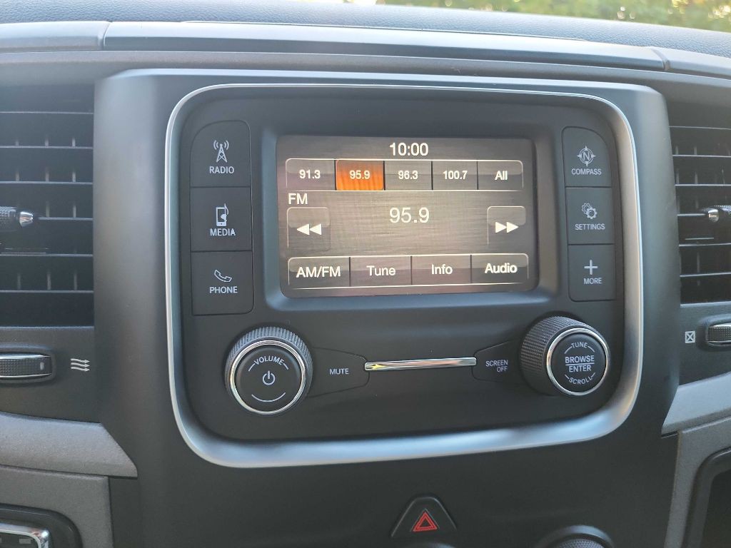 2021 RAM 1500 Image 24